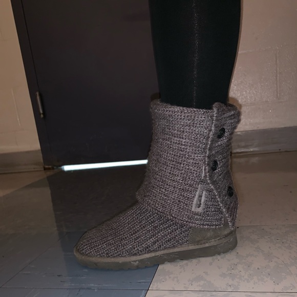 Ugg boots - Picture 1 of 5